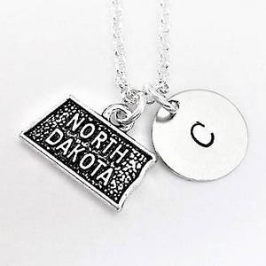 North Dakota State Halskette personalisiert Initial Halskette benutzerdefinierter Schmuck, Karte Halskette Freundschaft beste Freundin egal wo Monogramm Geschenk