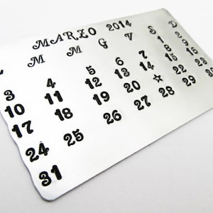 Tessera per portafoglio incisa artigianalmente con calendario, mese e anno, data speciale, regalo anniversario marito moglie, romantico