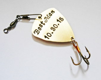 Best Man Fishing Lure Groomsman Gift Personalized Wedding Custom Gift Personalized Fishing Lure Outdoor Grooms men Wedding Party fish hook