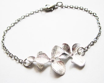 Triple Orchid bracelet, Silver Orchids Flowers, Floral Bracelet, Flower Jewelry Bracelet, Bridesmaid Bracelets, Silver Orchid flower