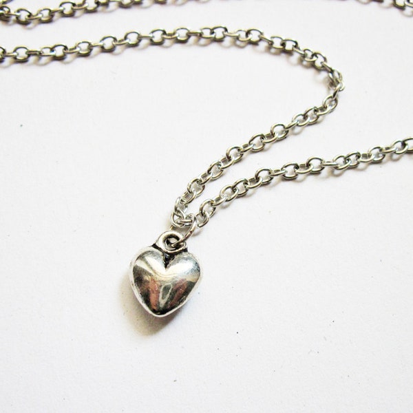 Tiny Heart Necklace, Silver Heart Necklace, Heart Jewelry Necklace, shiny Heart Charm Necklace, Heart pendant Necklace, mother necklace