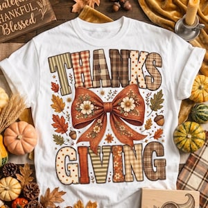 PNG de Acción de Gracias, diseño de retazos a cuadros para Acción de Gracias, PNG de lazo otoñal de granja, sublimación de hojas de otoño, diseño PNG de camiseta de Acción de Gracias