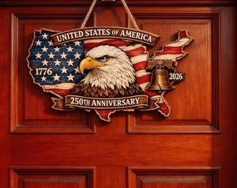 アメリカ建国250周年記念木製リース（パーソナライズ可能）、自由のアメリカンギフト、木製リース、1776-2026、愛国的な鷲、玄関ドア装飾