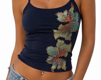 Top de tirantes florales estilo Y2K, top azul marino de tirantes finos, top veraniego vintage de los 2000, camisola con apliques florales para mujer con bordado floral