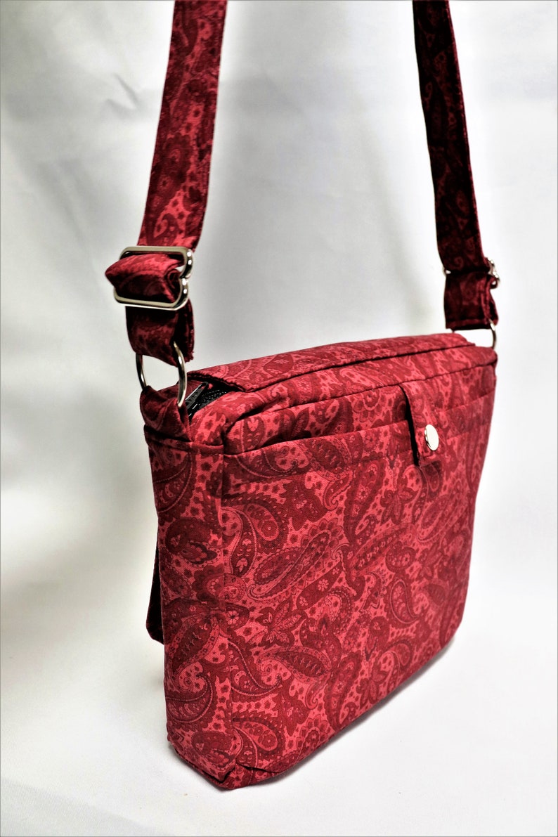 Small messenger Burgundy and mauve paisley print cotton