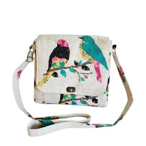Crossbody messenger Patchwork birds on beige canvas Large