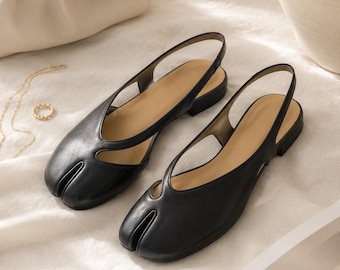 Sapatilhas femininas de couro macio com bico dividido, estilo ballet, minimalistas, com tira no calcanhar, confortáveis e com numeração ampla, modelo tabi, com acabamento artesanal.