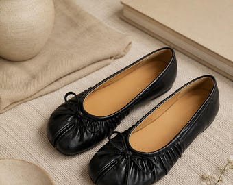 Sapatilhas femininas de couro com bico dividido, estilo bailarina retrô com laço e bico redondo, em pele de cordeiro macia, modelo Mary Jane, confortáveis e com numeração ampla.