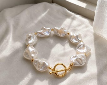Baroque Pearl Bracelet, Gold Toggle Clasp Bracelet, French Inspired Jewelry, Elegant Gift for Her