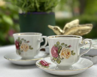 Tazze e piattini da tè vintage in porcellana Chodzież / Motivo a rose, bordo dorato, porcellana fine polacca