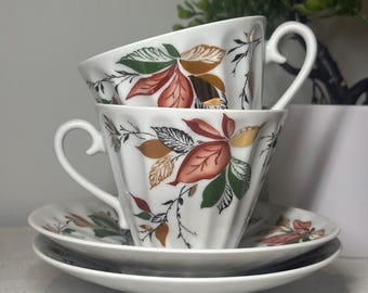 Zestaw filiżanek do herbaty z porcelany kostnej Lomonosov w stylu vintage, z pozłacanym wzorem liści