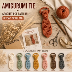 Puede incluir: Un patrón de ganchillo en PDF para una corbata amigurumi, que incluye una corbata tejida de color óxido, un ovillo de lana, un ganchillo de madera, tijeras y una cinta métrica. El documento muestra el texto AMIGURUMI TIE, CROCHET PDF PATTERN, INSTANT DOWNLOAD.