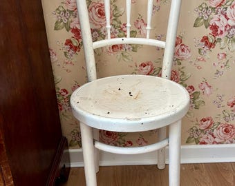 Vintage White Painted Wooden Bentwood Chair