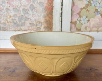 Small Vintage Mixing Baking Bowl