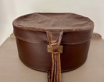 Vintage Brown Hat Case