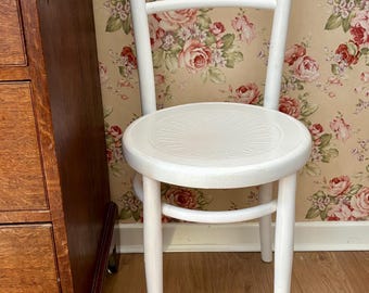 Vintage White Painted Wooden Bentwood Chair