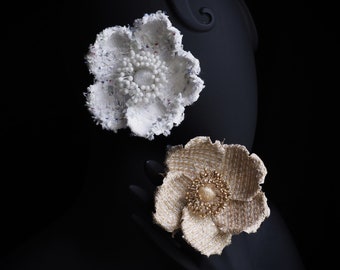 ready to ship TWEED ROSE BROOCH, Linton Tweed wild rose flower corsage, autumn woolen brooch, golden or white boucle tweed flower