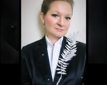 ready to ship statement SILVER FERN BROOCH, silver fabric fern frond lapel pin, silver fern boutonniere, silver leaf brooch, fern jewellery