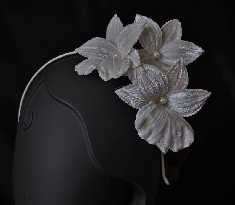 ready to ship VELVET ORCHID HEADPIECE, bridal floral headpiece, orchid bridal fascinator, ivory velvet and pearl orchid wedding headdress image 4