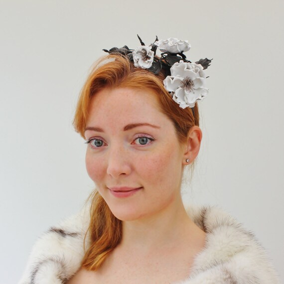 Ready to Ship WHITE LEATHER ROSE Crown, Leather Flower  display picture 3