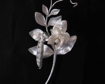 ready to ship silver PEA POD CORSAGE, textile sweet pea pod brooch, silver metallic fabric pea jewelry, garden pea boutonniere, pea art