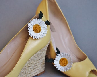 SAMPLE SALE Leather daisy shoe clips, flower shoe brooches, bridal shoe brooches, leather anniversary gift, leather shoe clips
