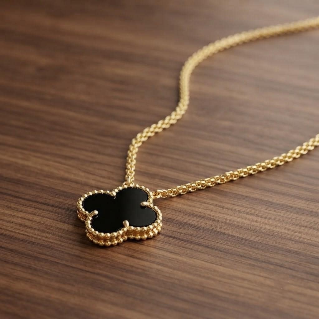 Gold van cleef pendant black - Etsy 日本