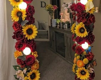 Blumenförmiger Spiegel mit LEDs