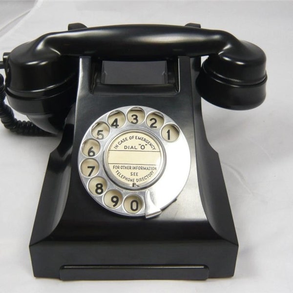 Vintage Bakelite Telephone retro antique dial telephone