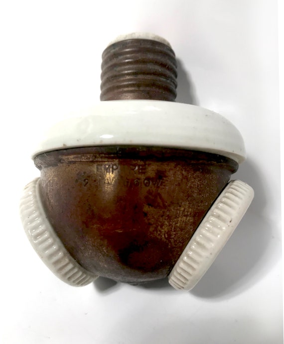 Antiguo enchufe casquillo adaptador porcelana y latón