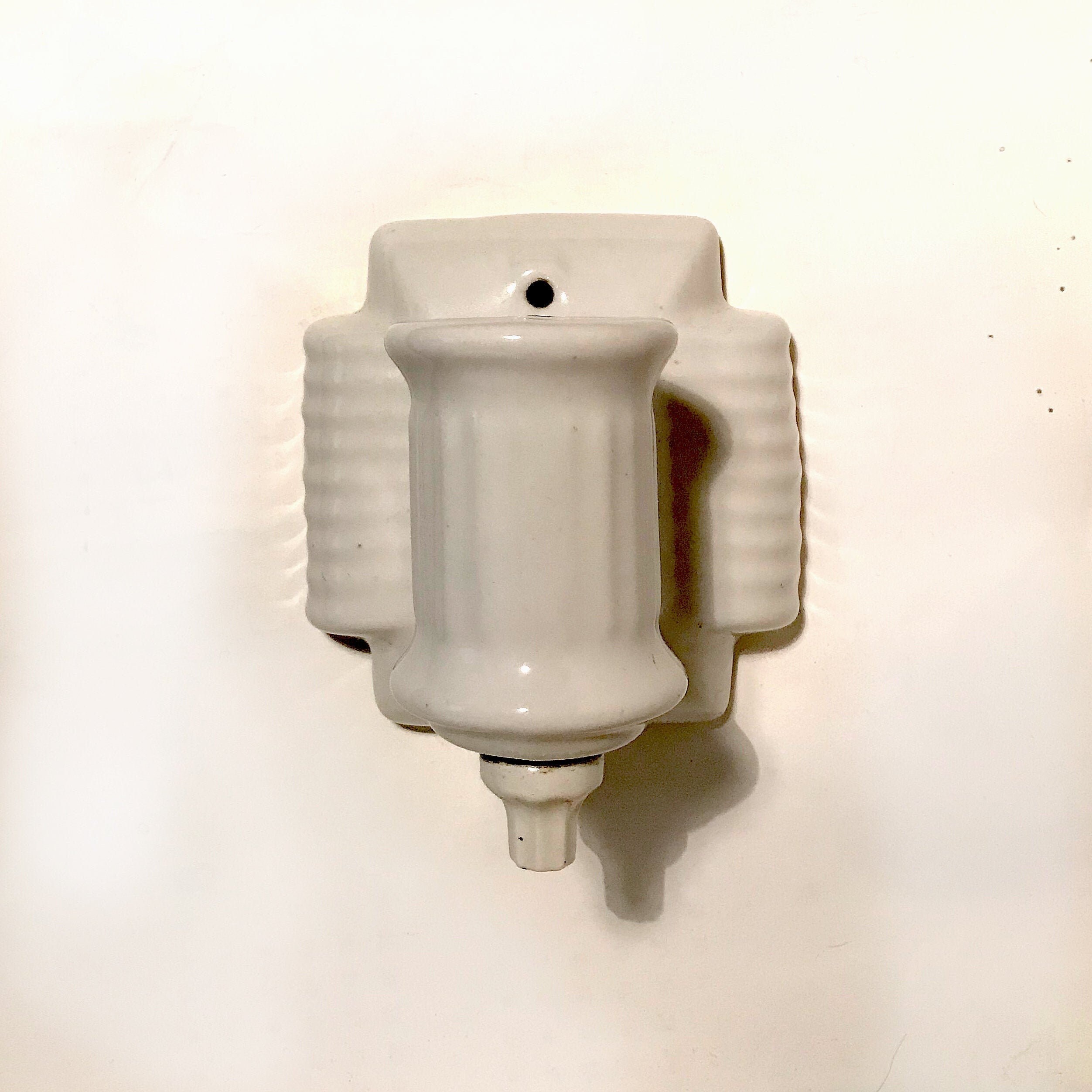 Vintage Art Deco Wall Sconce Porcelain Classic Deco Bathroom Light