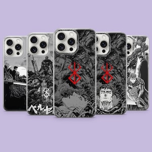 Può includere: Una collezione di cinque cover per smartphone con illustrazioni in bianco e nero in stile manga di personaggi e scene di Berserk. Diverse cover mostrano un simbolo rosso del Marchio del Sacrificio, mentre altre includono testo giapponese.