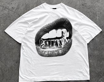 Camiseta gráfica extragrande con estampado de labios · Camiseta estilo streetwear Y2K · Estilo gótico grunge · Top unisex de hip hop