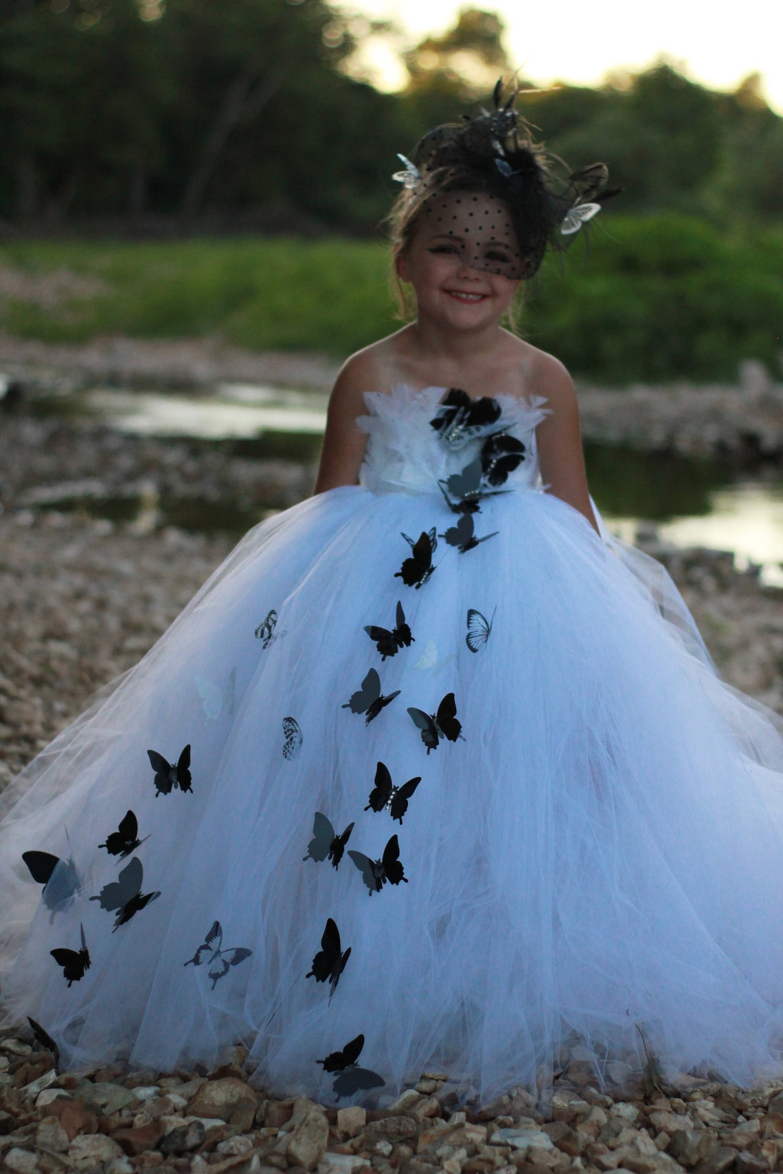 Flower Girl Dresses With Embroidery Butterflies