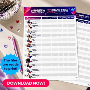Op de afbeelding: Twee afdrukbare Eurovision Song Contest stemformulieren met een blauwe en roze kop. De vellen bevatten secties voor artiest, nummer, land, notities, score, jury, publiek en eindplaats. De tekst "De bestanden zijn klaar om af te drukken!" en "DOWNLOAD NU!" zijn ook zichtbaar.