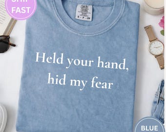 Camiseta de enfermeira, estampa "Segurei sua mão, escondi meu medo"