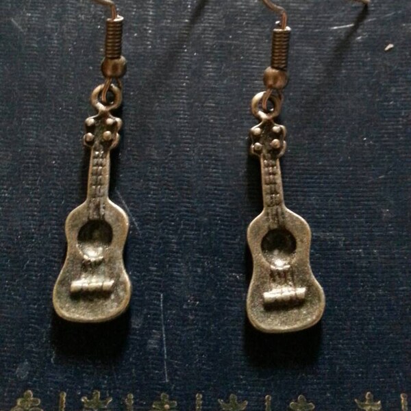 Boucles d'oreilles bronze guitare acoustique