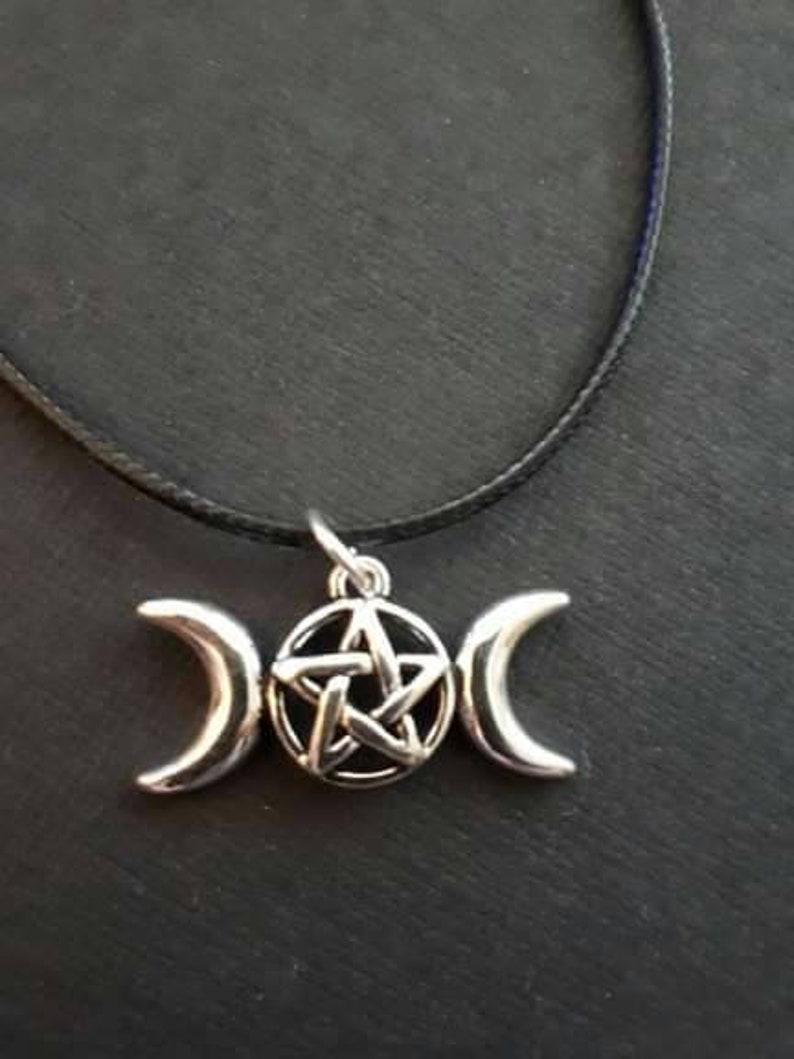 Triple Goddess Pentagram Leather Choker