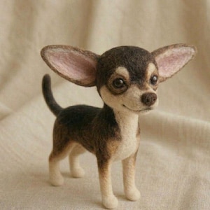 Perro chihuahua miniatura de fieltro de aguja / Accesorio para muñecas Blythe y OB11 de 4 cm / Mascota pequeña de fieltro de lana hecha a mano / Mascota única para casa de muñecas