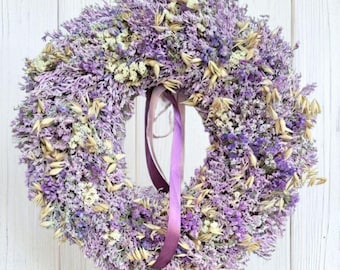 Handgemaakte paarse krans van gedroogde bloemen – Natuurlijke rustieke huisdecoratie, cottagecore krans, rustieke boerderij wanddecoratie, geïnspireerd door de natuur