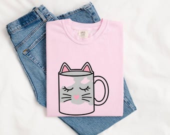 Tazza felina, maglietta, regalo per bevande a tema gatto, maglietta adorabile per donne, maglietta per amanti dei gatti, maglietta con gatti, maglietta grafica per caffè, maglietta a forma di cuore pulita