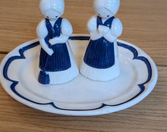 Vintage ceramic salt and pepper shakers with tray