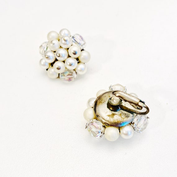 Winter White Cluster Clip On Earrings, Vintage Ea… - image 3