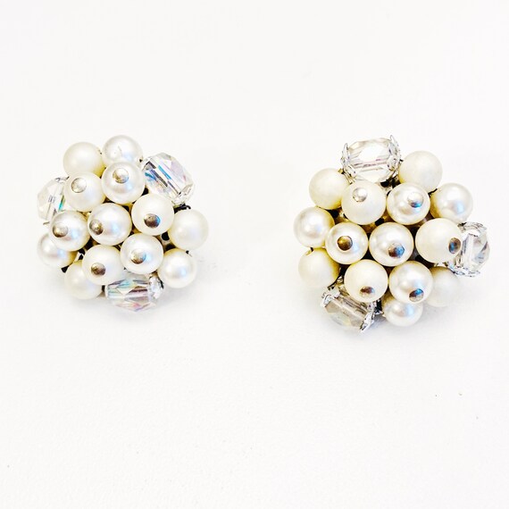 Winter White Cluster Clip On Earrings, Vintage Ea… - image 2