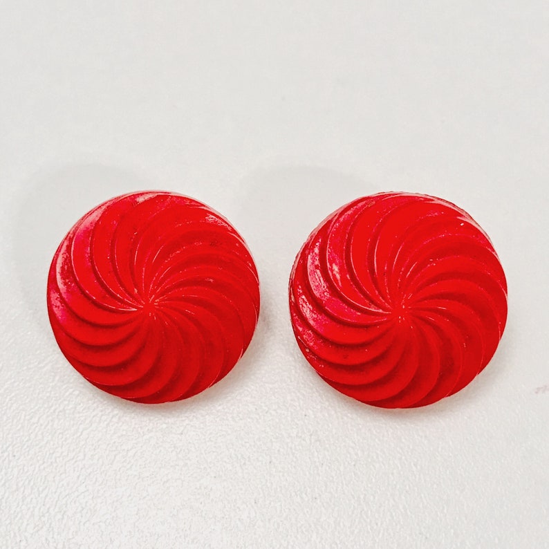 Red Circular Clip On Earrings Swirl Pattern Vintage Earrings Lot 19