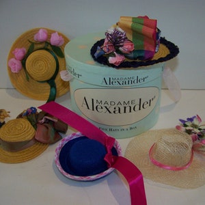 Madame Alexander hat box full of 5 HATS ALL NEW