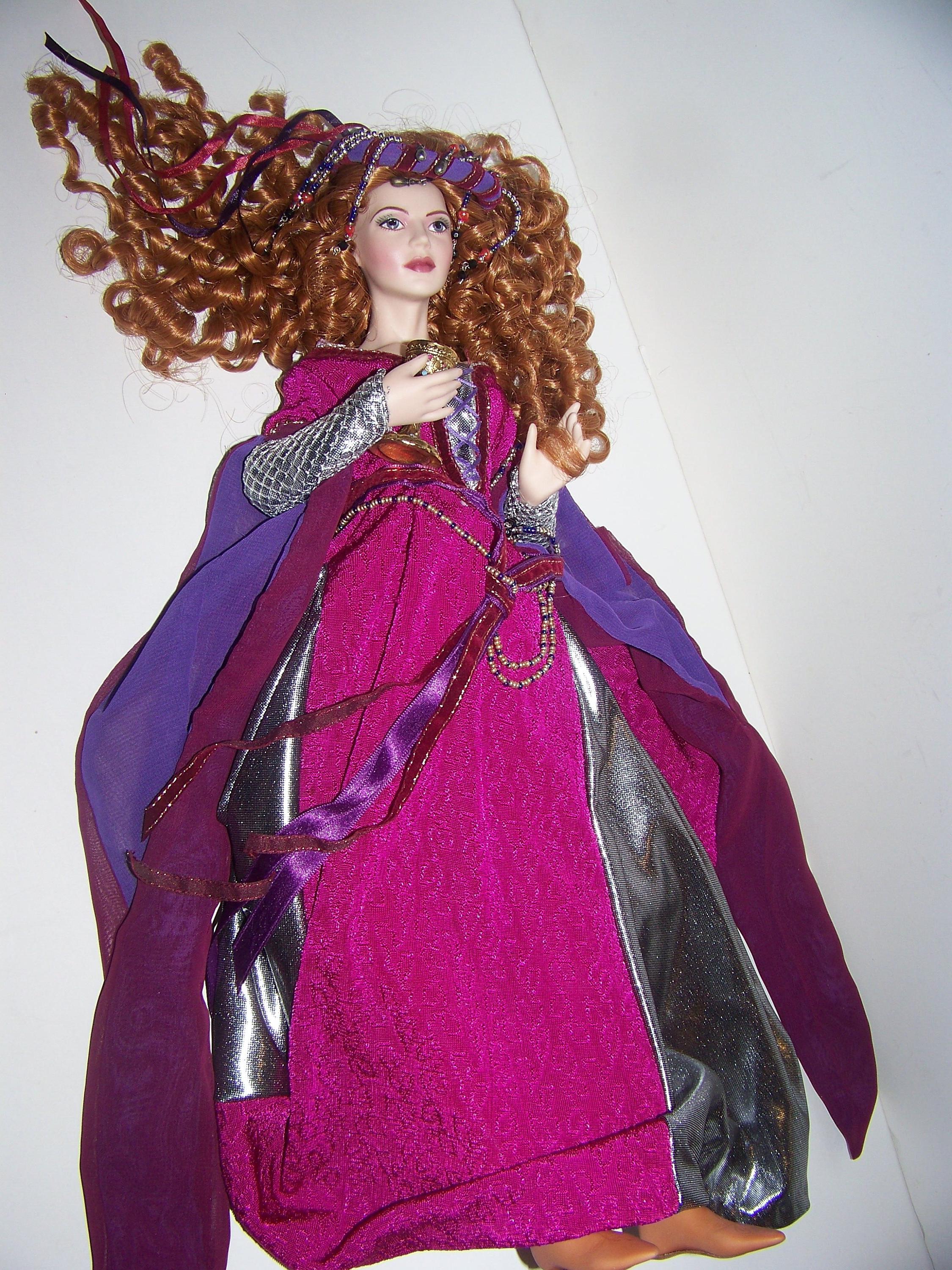Morgan Le Fay Franklin Mint 16 1/2 in Porclain Doll MIB - Etsy