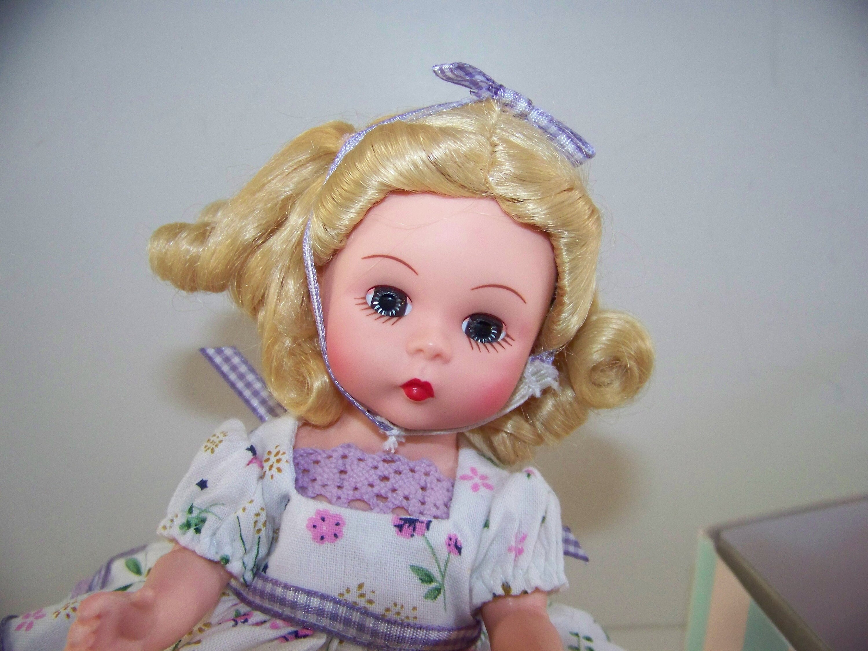 Wendy Loves Humpty Dumpty Madame Alexander 8 in Doll MIB
