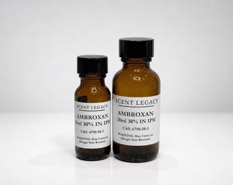 Ambroxan 30% in IPM | Ambergris Aromachemisch | Skin Musk-parfumfixeermiddel | Houtachtige amberbasis | CAS 6790-58-5