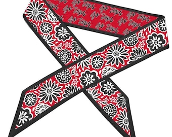 Cachecol fino de cetim vermelho e preto universitário / Acessório reversível para o dia do jogo do Western Kentucky Spirit / Moda para a temporada de futebol americano